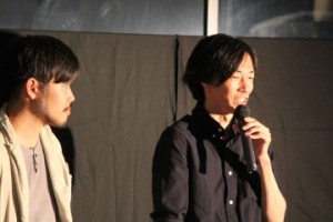 映像作家の逢坂芳郎さん（右）とプロデューサーの粟田経弘さん